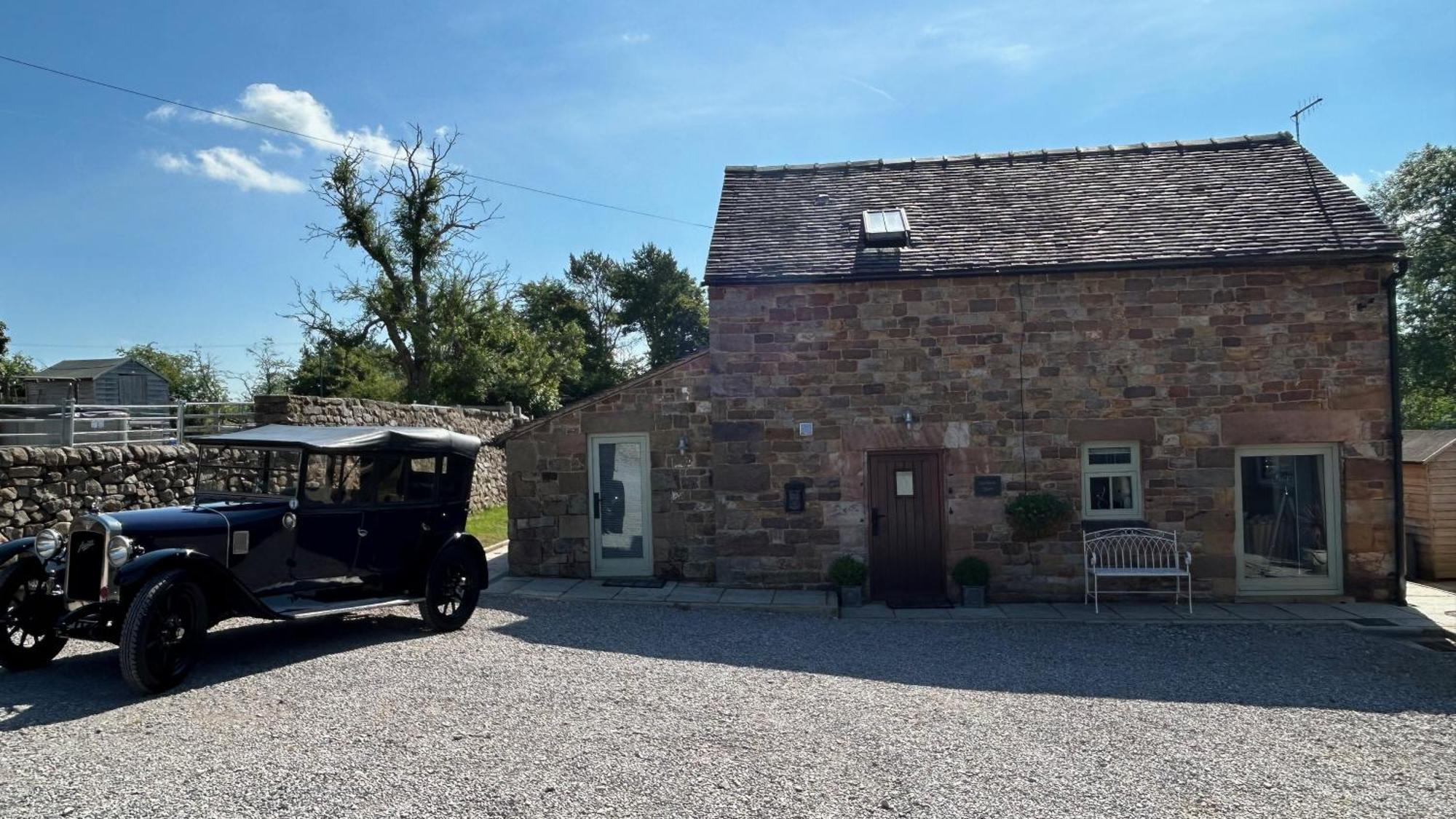 Chic 2 Bed Peak District Cottage Barn Near Alton Towers, Polar Bears, Chatsworth House Leek Eksteriør bilde